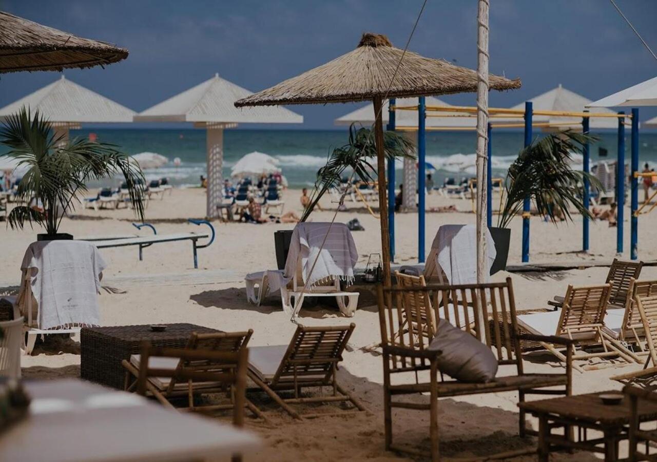 Studio Near The Sea Нетания Екстериор снимка