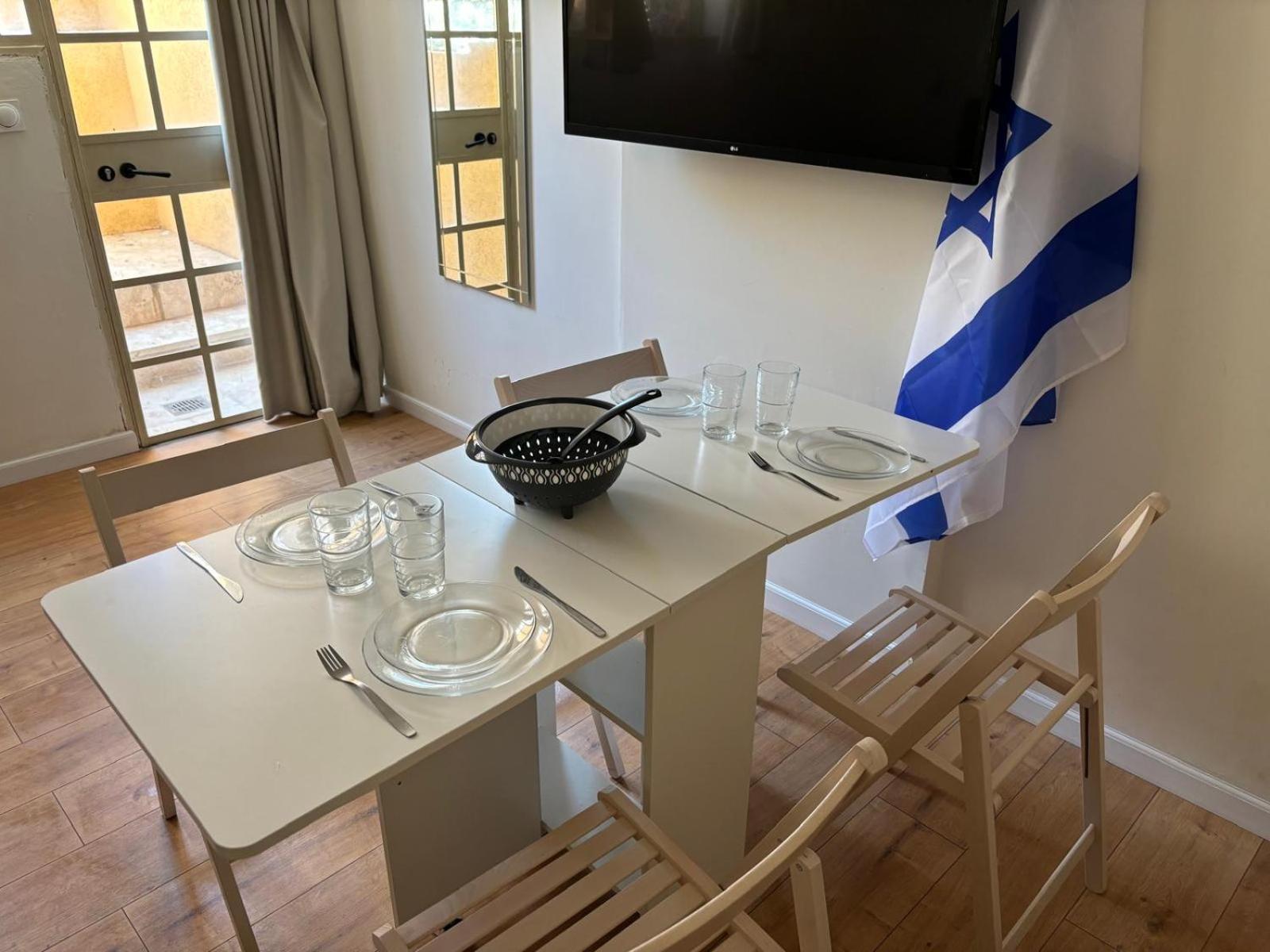 Studio Near The Sea Нетания Екстериор снимка
